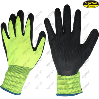 Polyester liner foam embossing latex diamond grain gloves