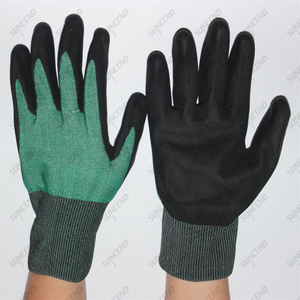 New Green Color HPPE Anti Cut Resistant Gloves with Oil Resistant Nitrile Palm Coated Sandy Finish